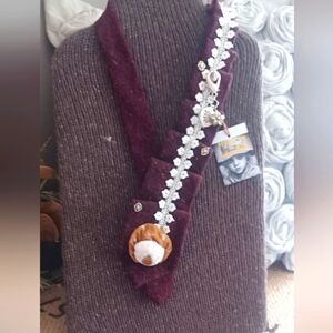 Upcycled Vintage Necklace Tie:
